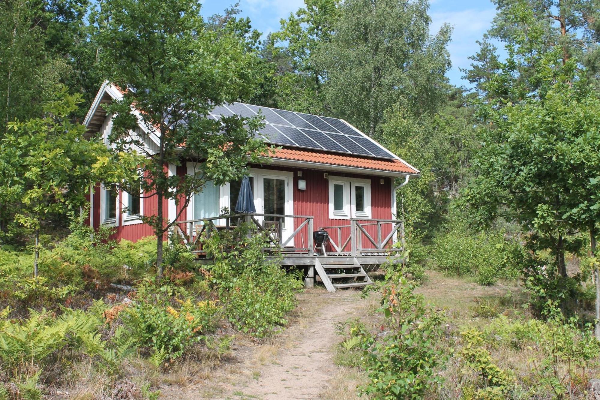 Villa Gaerdsholmens Skaergardshemman "Eken" Edsbruk Exterior foto